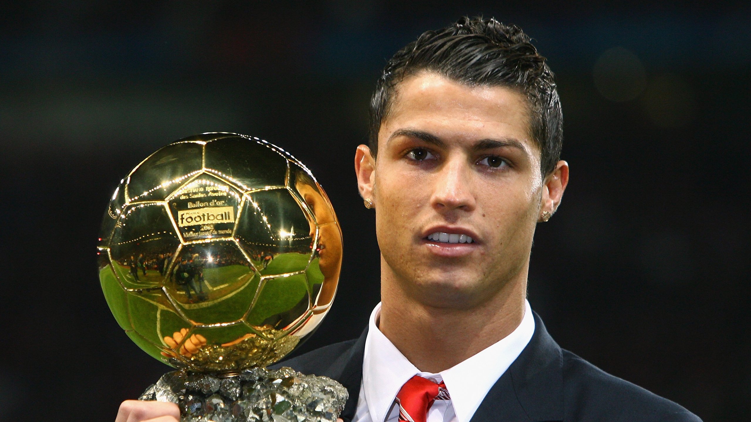 开云体育官网-【比赛精彩】马克·塞尔比极限防守，技惊四座，马克塞尔比的球杆